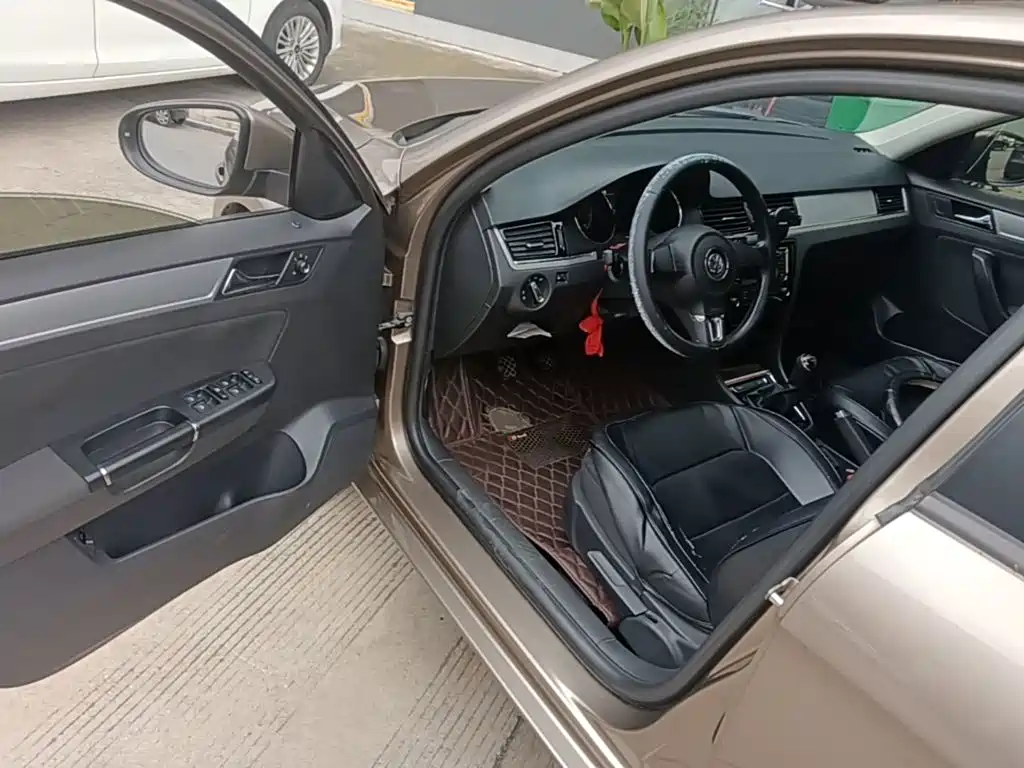 Volkswagen Bora — миниатюра 16