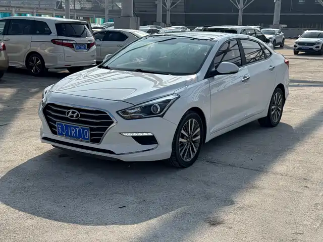 hyundai name-picture