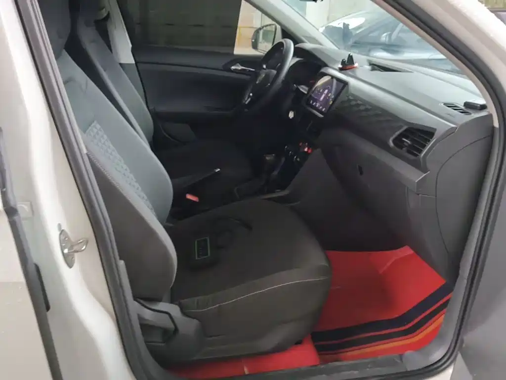 Volkswagen T-Cross — миниатюра 25