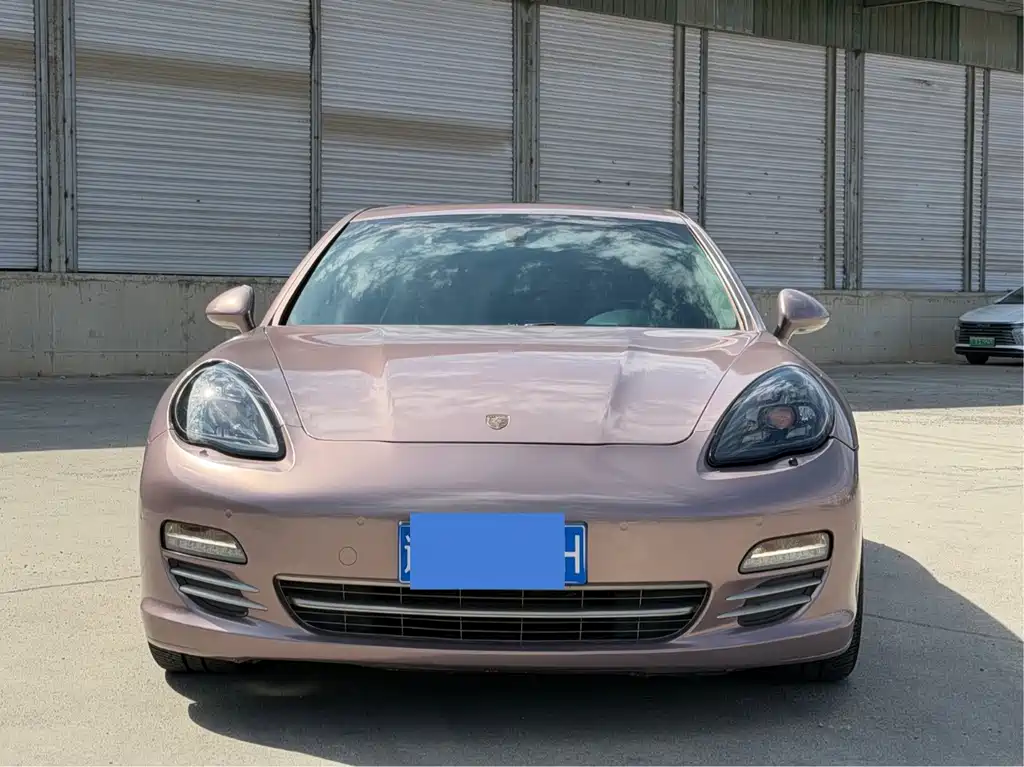 Porsche Panamera Panamera 4 Platinum Edition 3.6L, фото 2