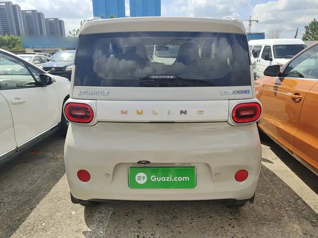 Wuling MINIEV — миниатюра 6