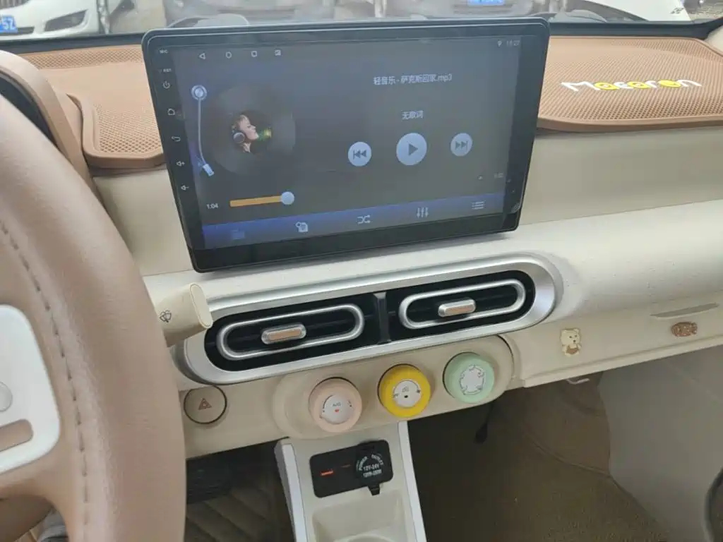 Wuling MINIEV — миниатюра 13