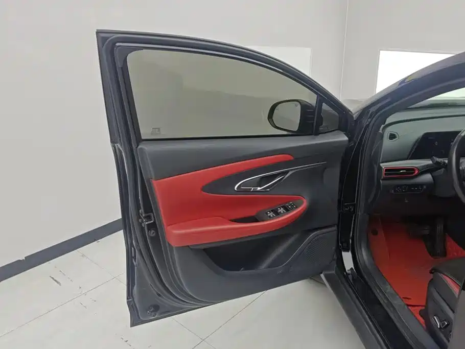 Changan UNI-T — миниатюра 7