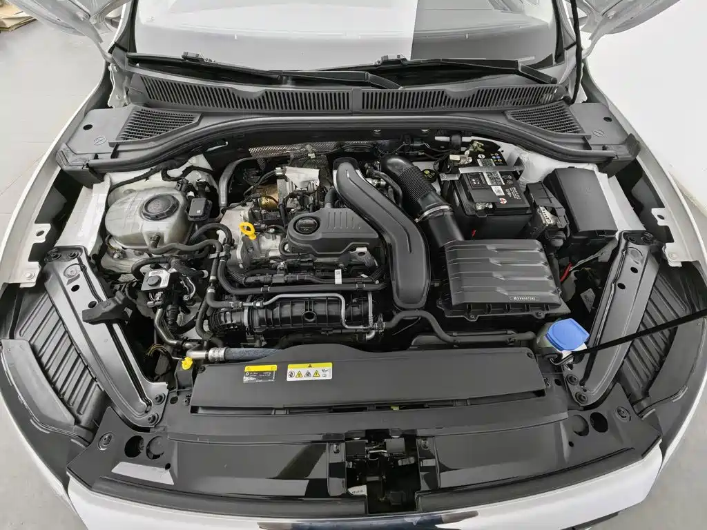 Volkswagen Sagitar — миниатюра 6