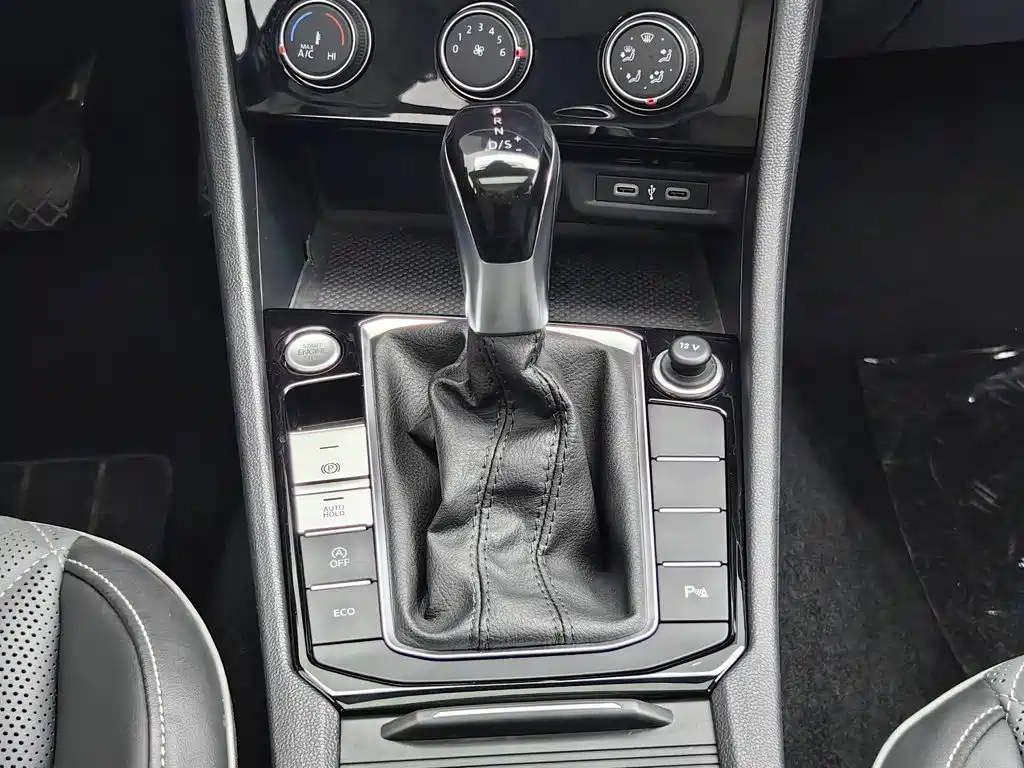 Volkswagen Sagitar — миниатюра 13