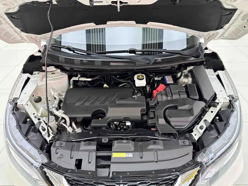 Nissan Qashqai — миниатюра 7