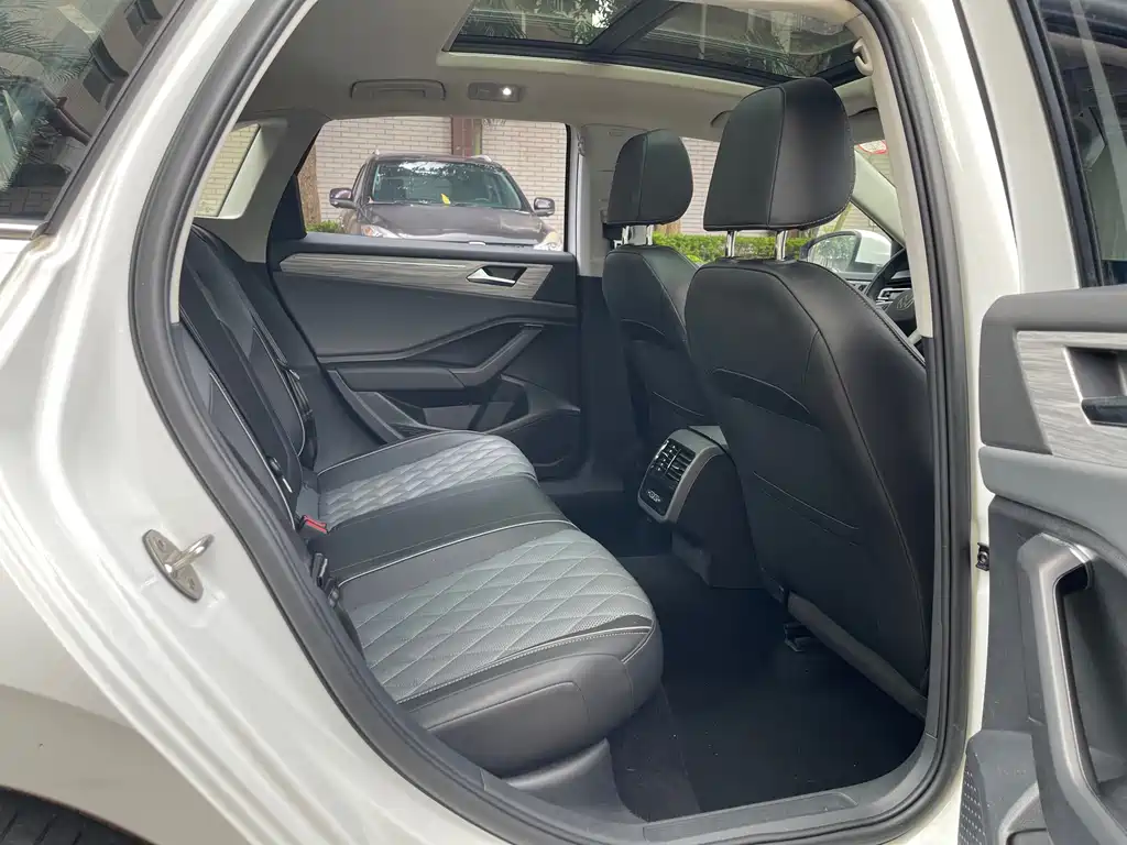Volkswagen Sagitar — миниатюра 13