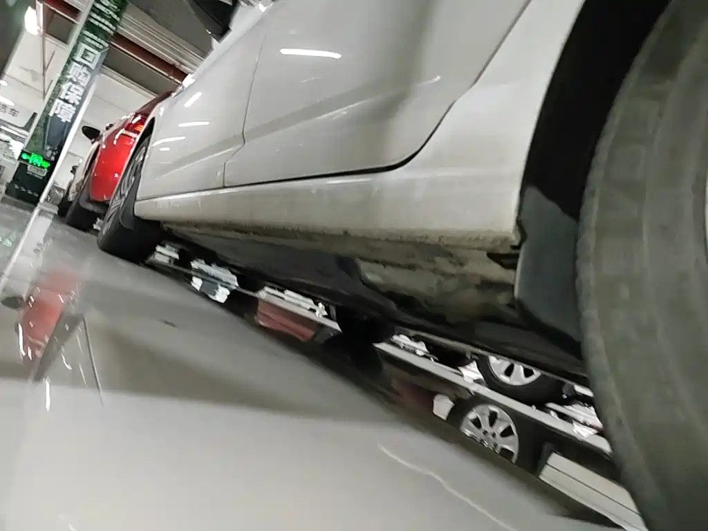 Volkswagen Sagitar — миниатюра 22