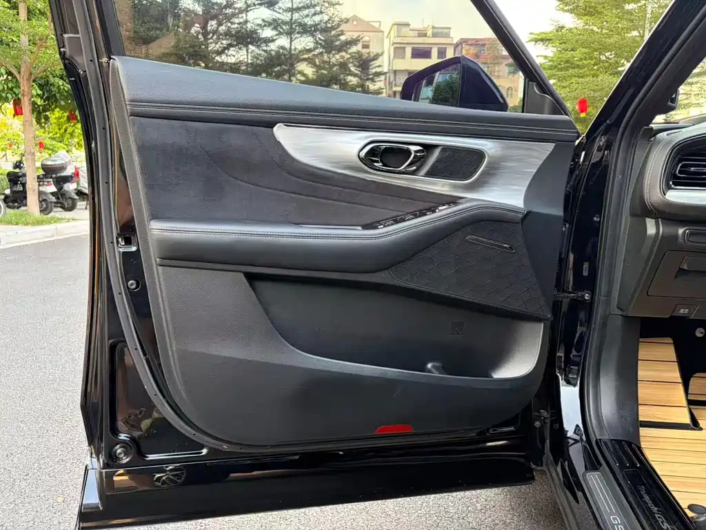 GAC Motor Trumpchi GS8 — миниатюра 11