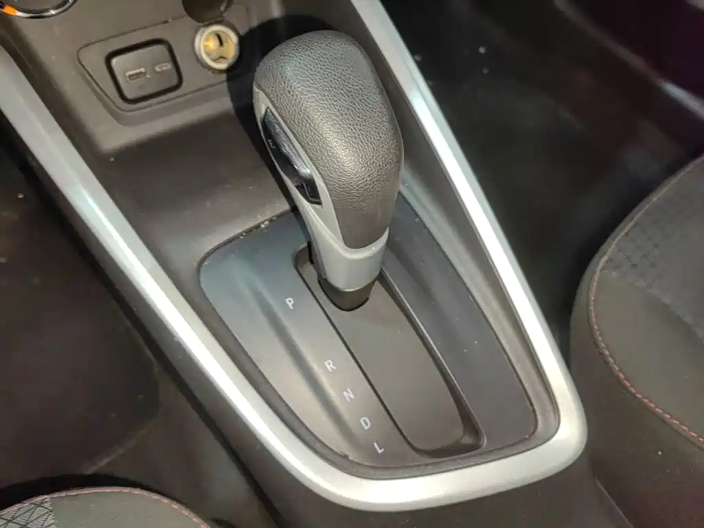 Chevrolet Cavalier — миниатюра 14