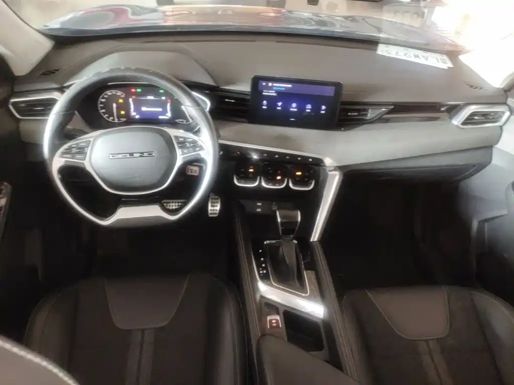 BAIC X3 — миниатюра 10