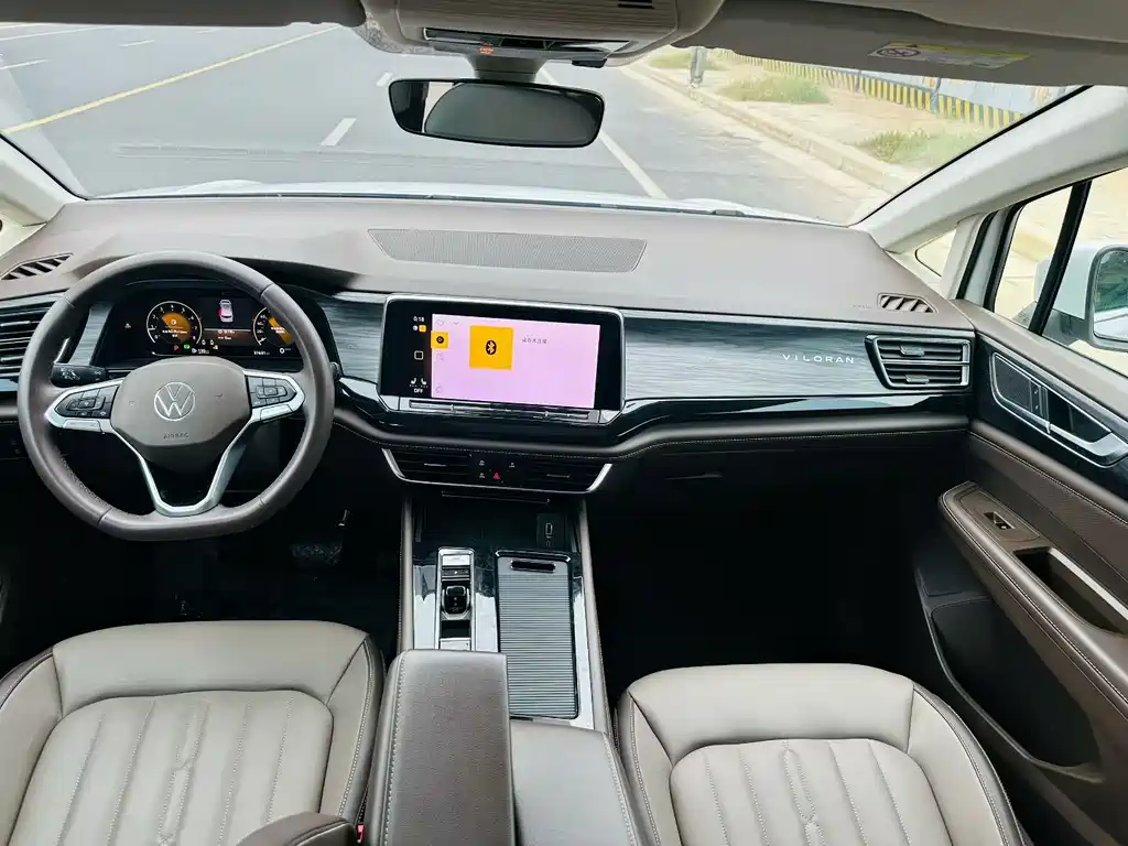Volkswagen Viloran — миниатюра 5