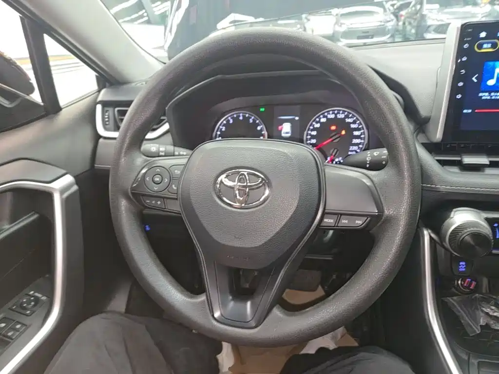 Toyota Wildlander — миниатюра 11