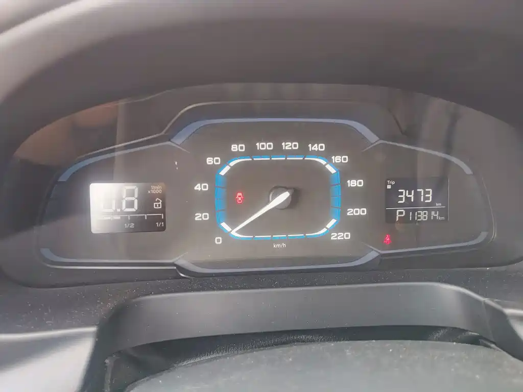 Roewe 360 1.5L Auto Luxury Edition, фото 7
