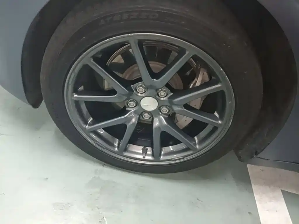Tesla Model 3 — миниатюра 23