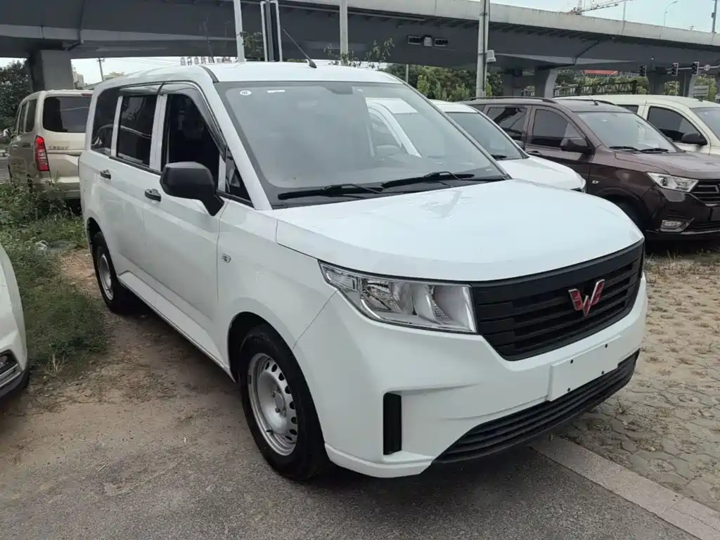 Wuling Hongguang PLUS — миниатюра 4