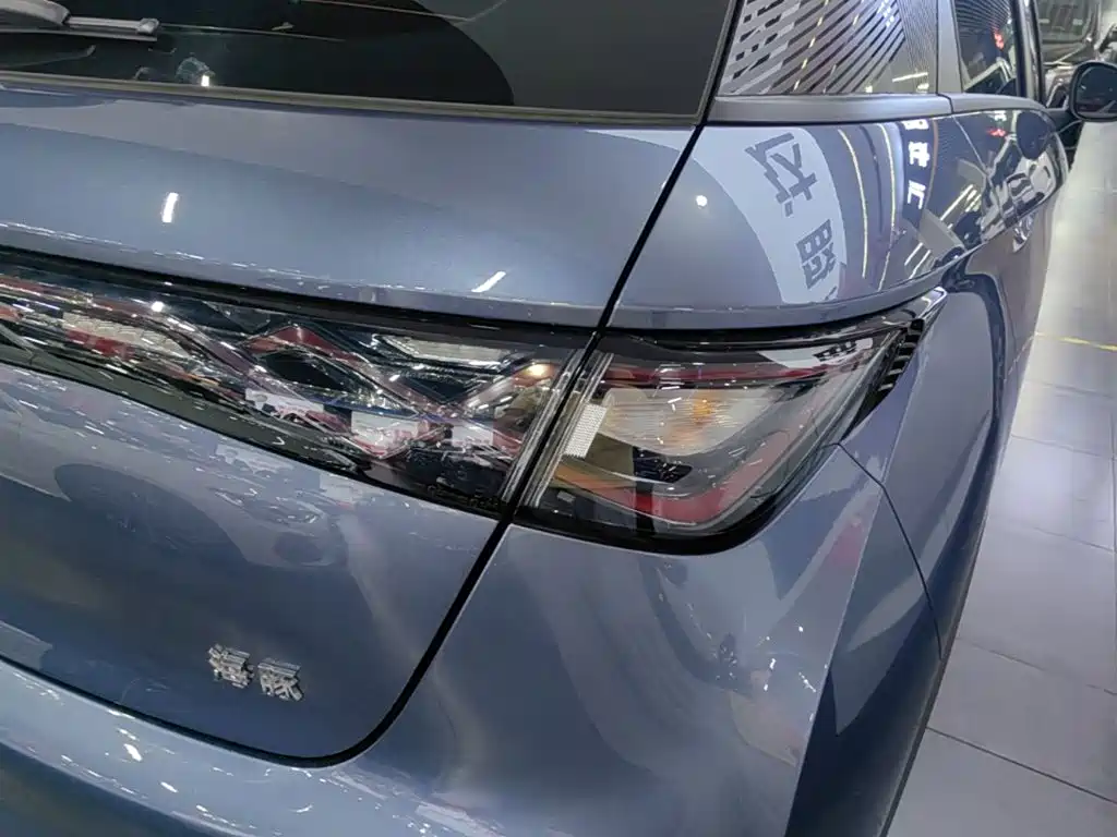 BYD Dolphin — миниатюра 8