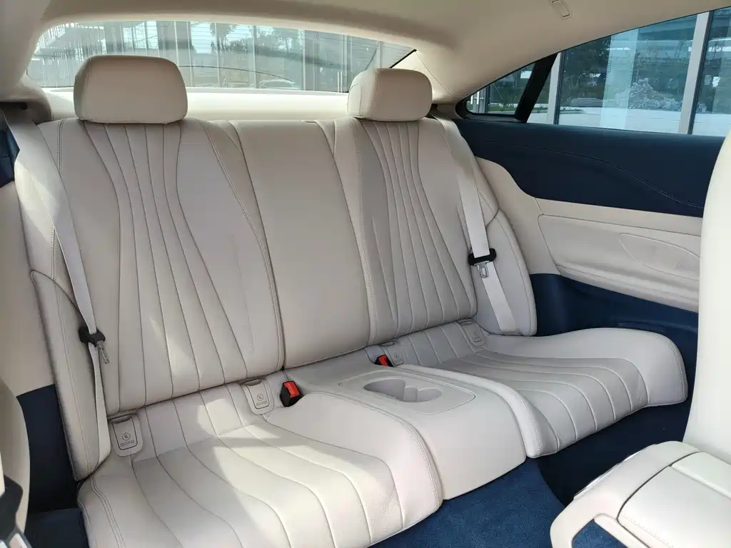 Mercedes-Benz E-Class (Import) E 260 Coupe, фото 13