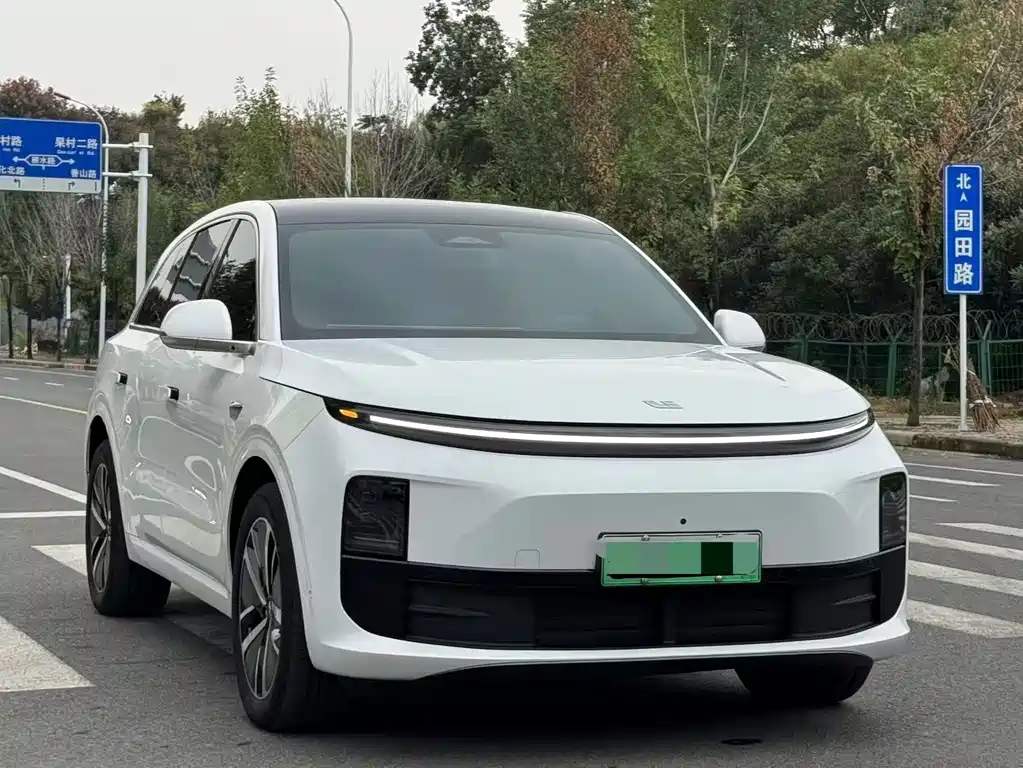 Li Auto Li L6 — миниатюра 3
