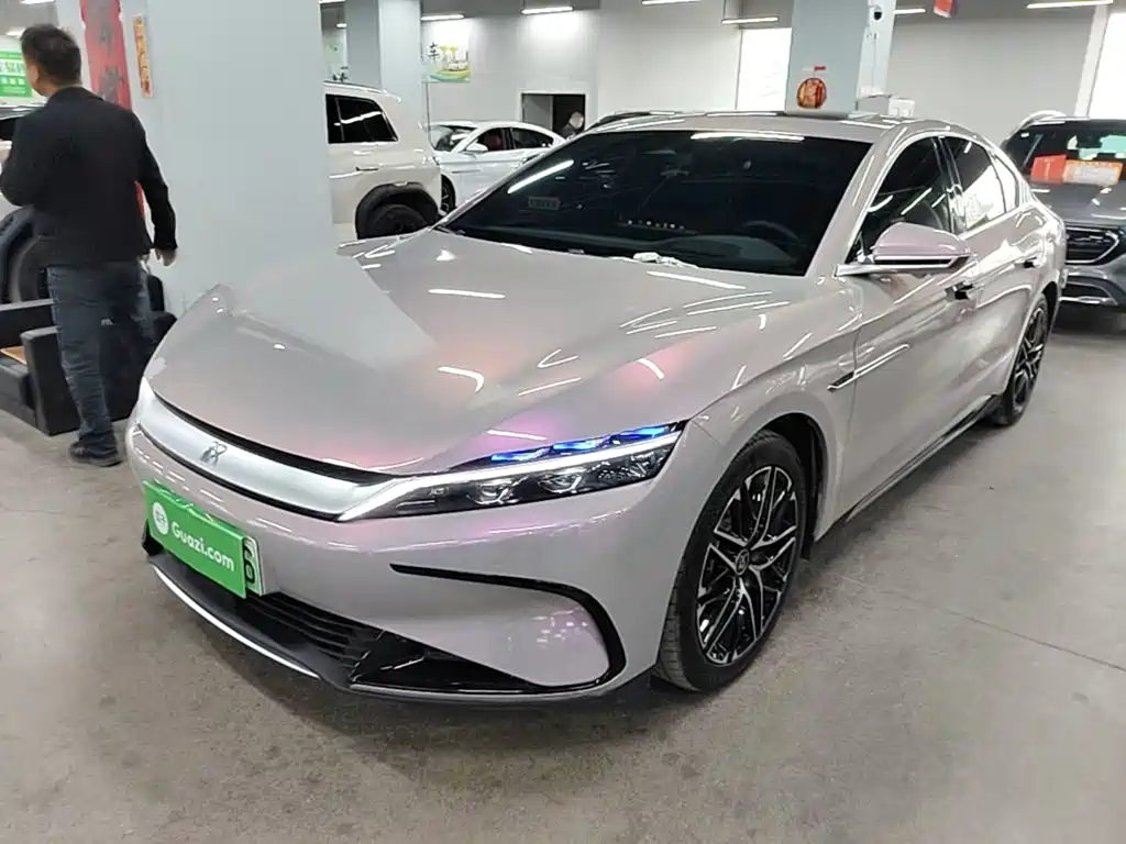 BYD Han — миниатюра 2