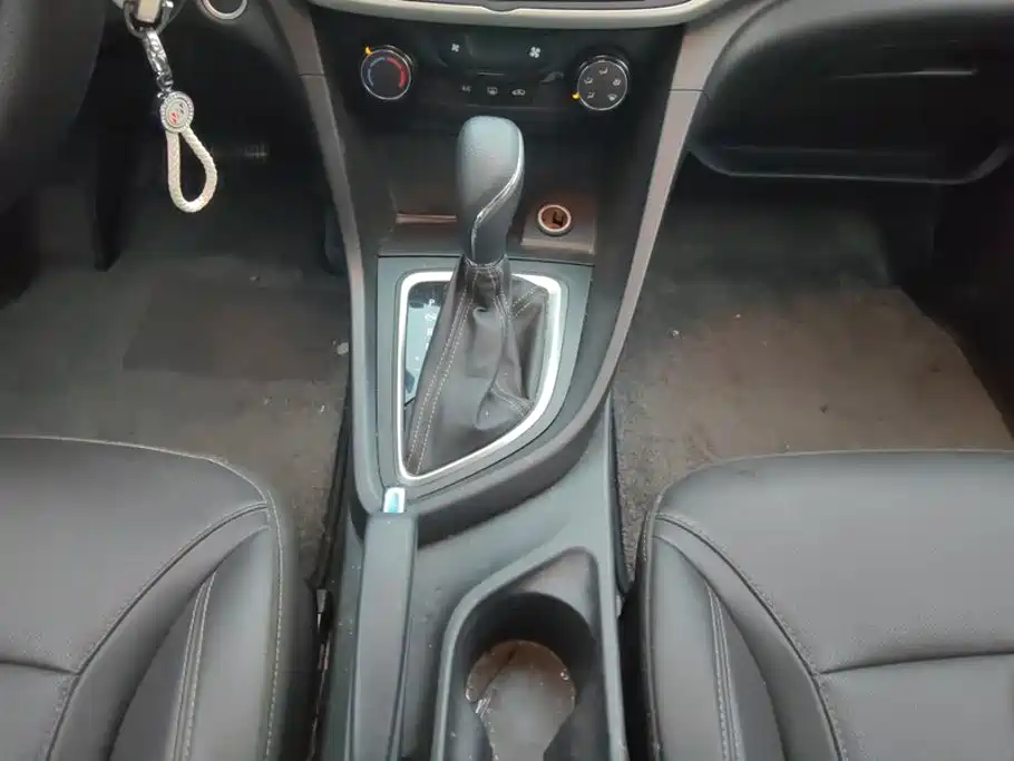 Buick Excelle — миниатюра 16