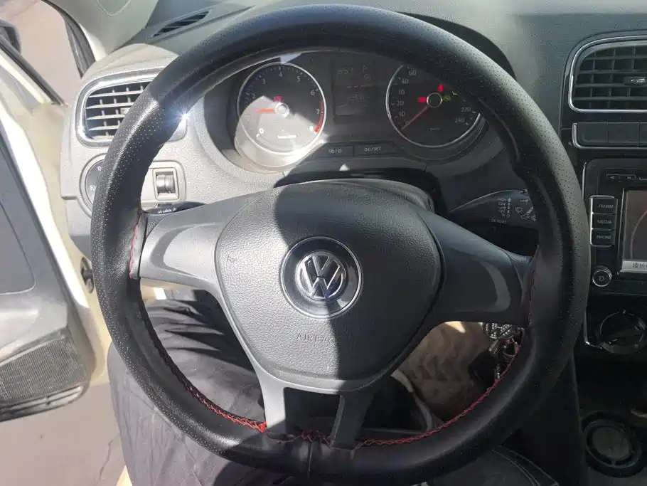 Volkswagen Polo — миниатюра 15