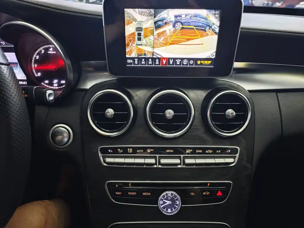 Mercedes-Benz C-Class — миниатюра 15