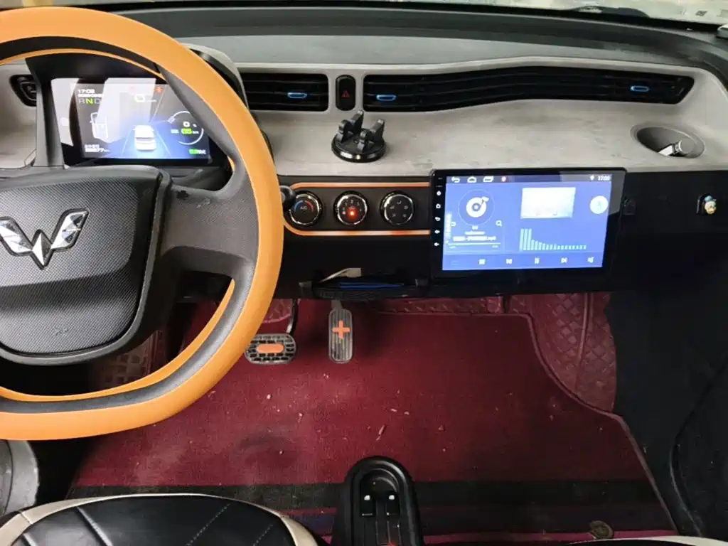 Wuling MINIEV — миниатюра 13