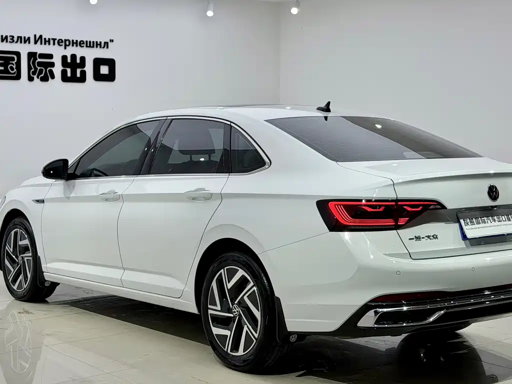 Volkswagen Sagitar — миниатюра 6