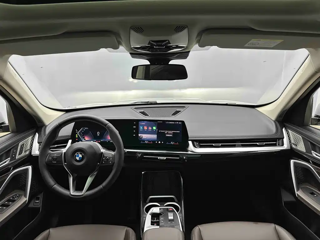 BMW X1 — миниатюра 11