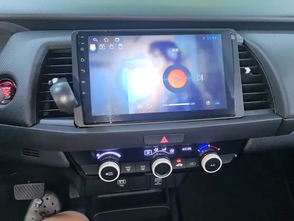 Honda Fit — миниатюра 13