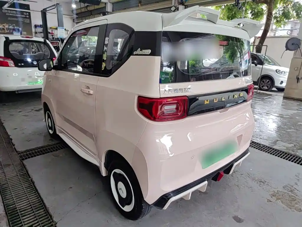 Wuling MINIEV — миниатюра 5