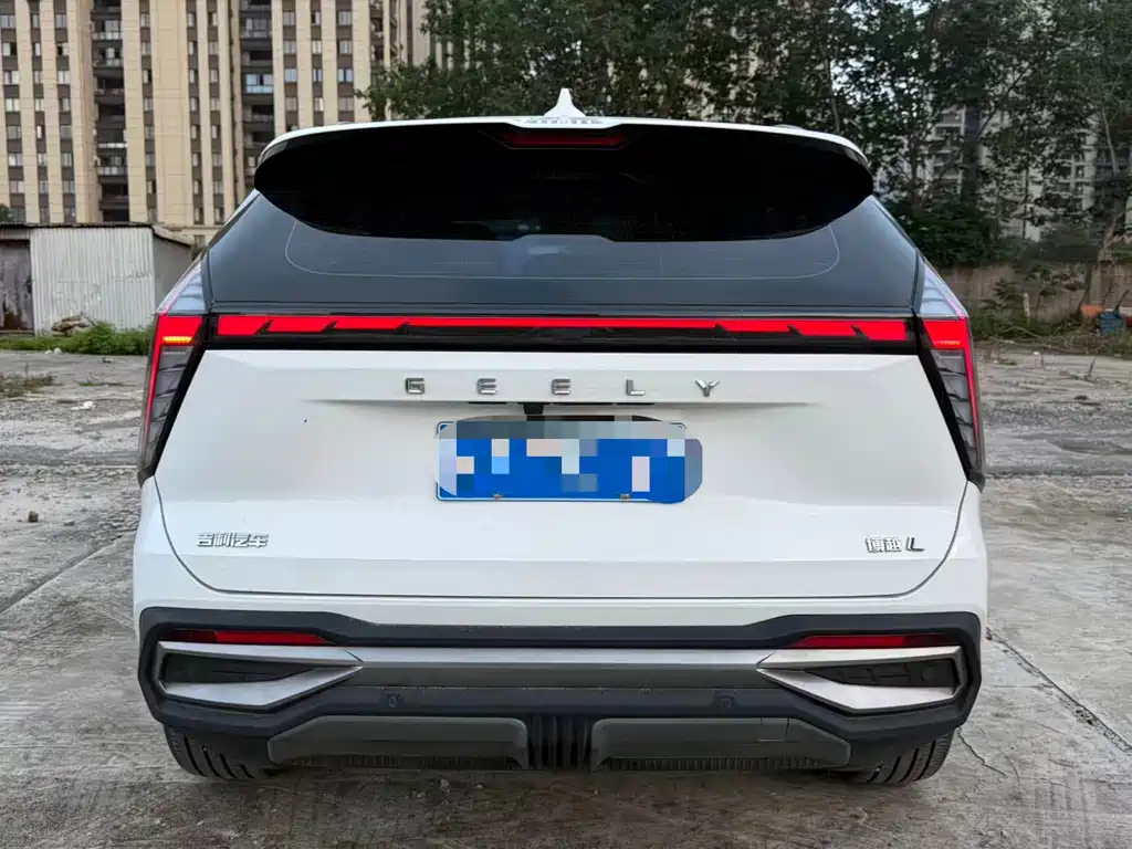 Geely Boyue L — миниатюра 16