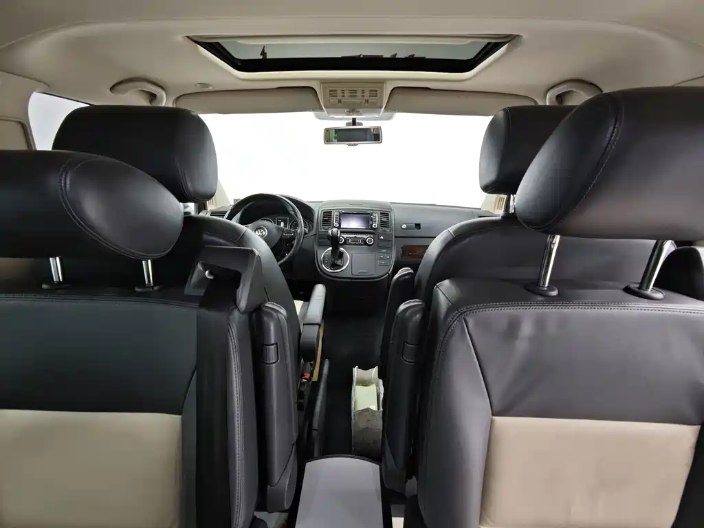 Volkswagen Multivan — миниатюра 28