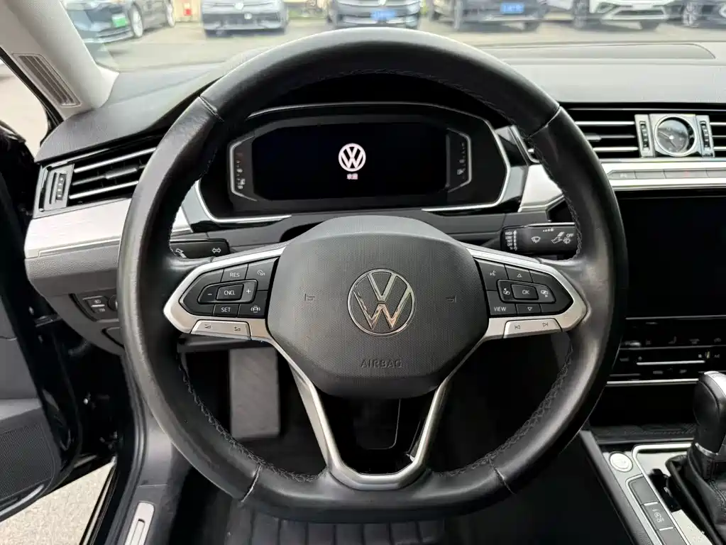 Volkswagen Magotan 2021 330TSI DSG 30
