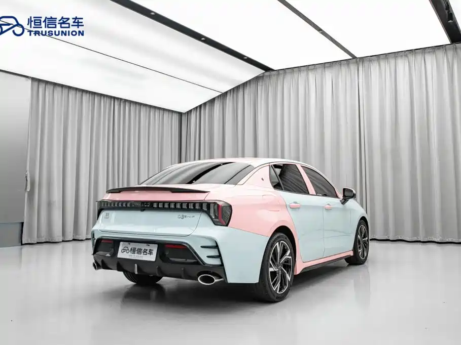 Lynk & Co 03 — миниатюра 5