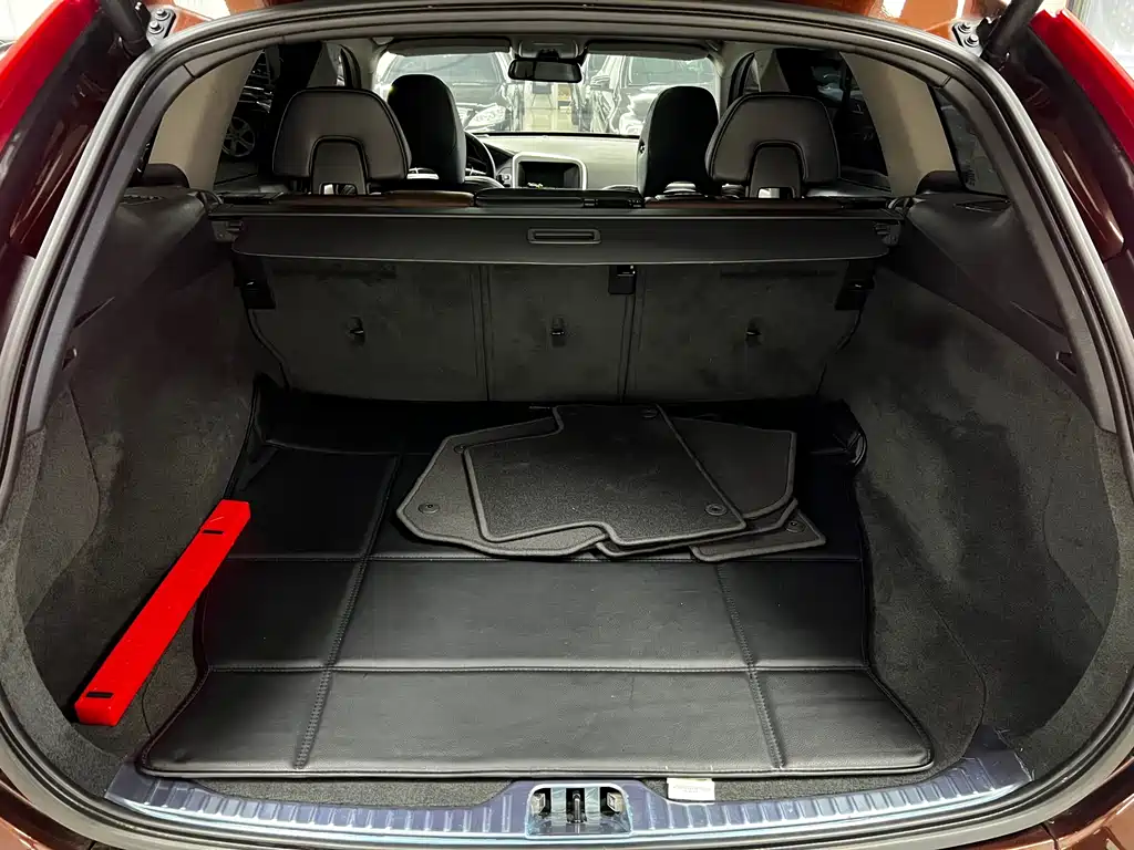 Volvo XC60 (Import) — миниатюра 13