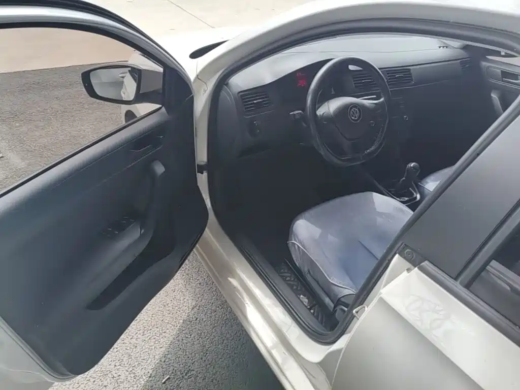 Volkswagen Santana — миниатюра 21