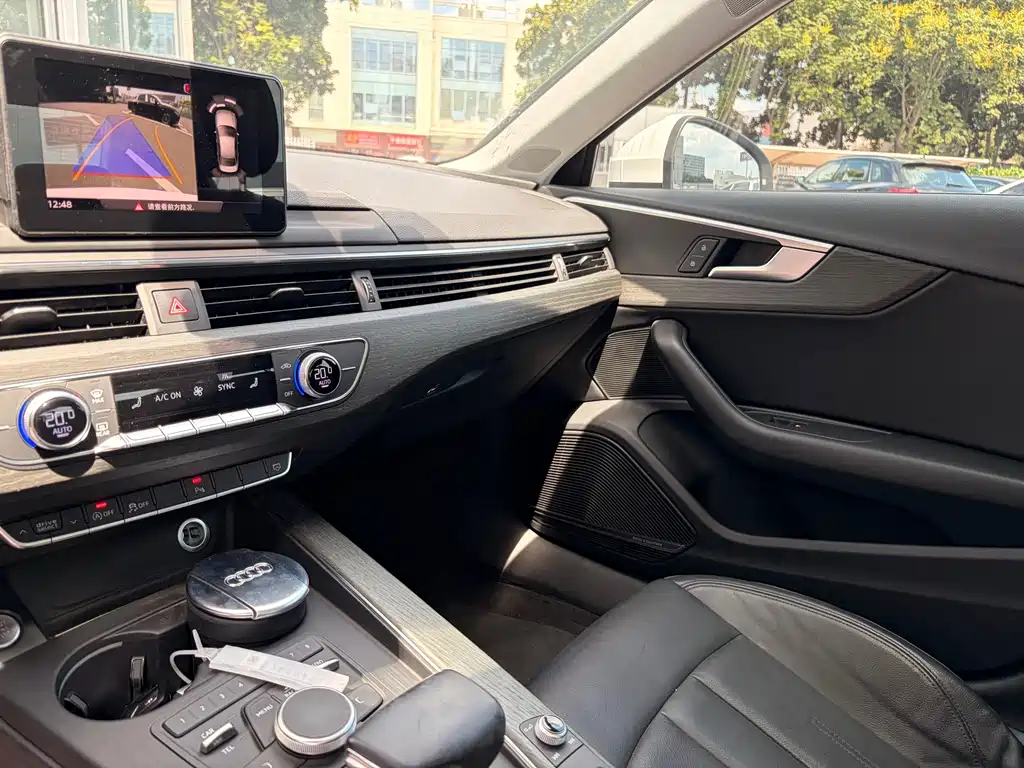 Audi A4L — миниатюра 8