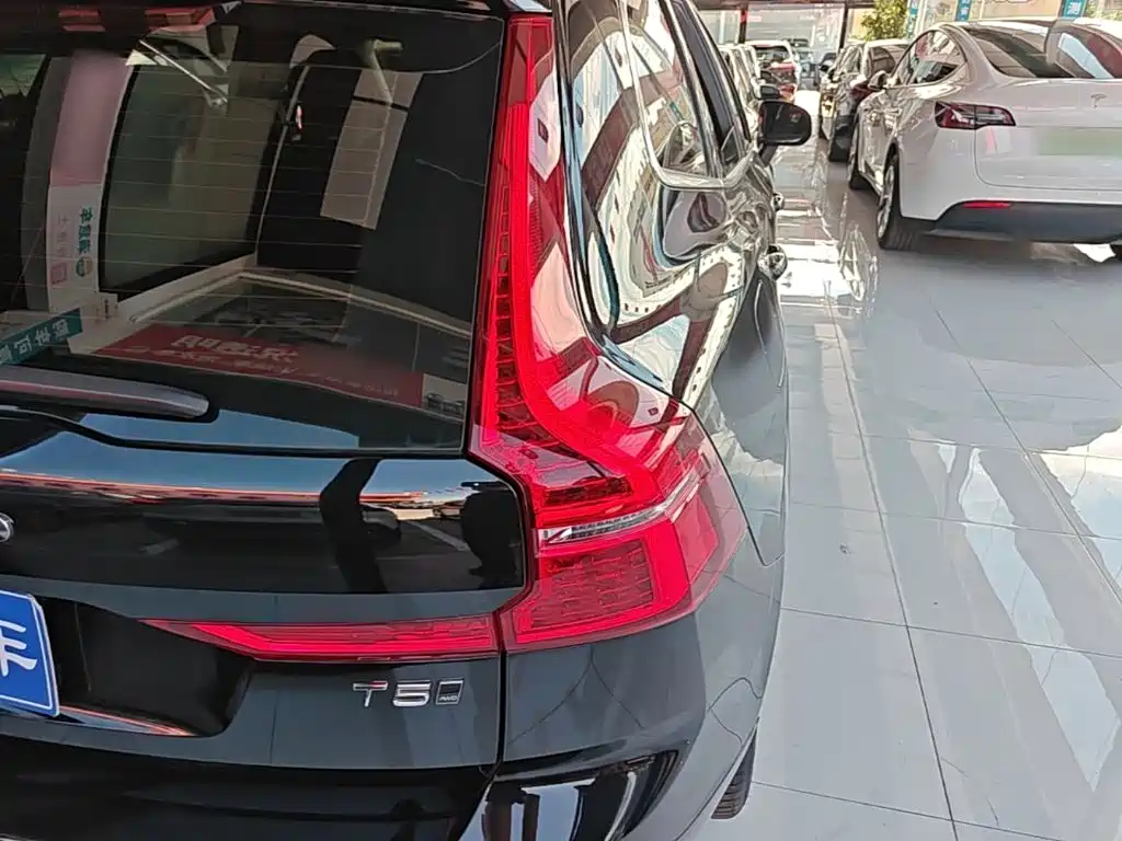 Volvo XC60 — миниатюра 8