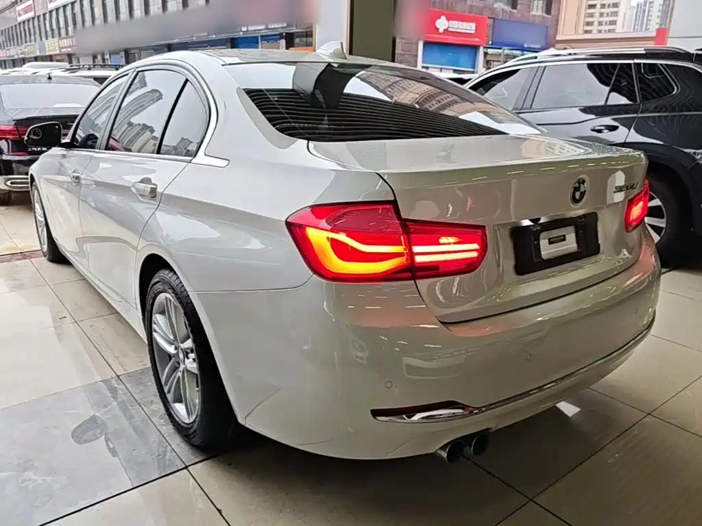 BMW 3 Series — миниатюра 5