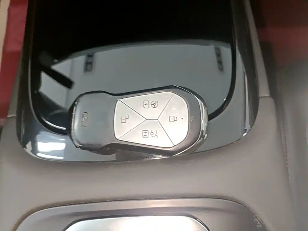 XPeng P7 — миниатюра 9
