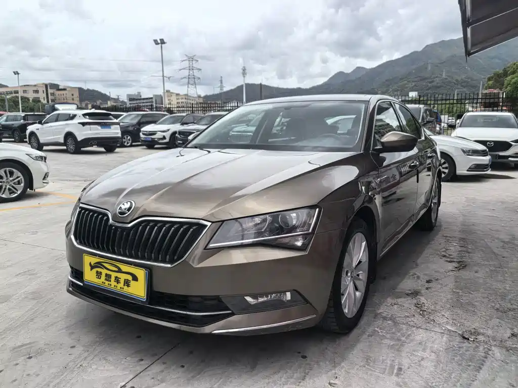 Skoda Superb