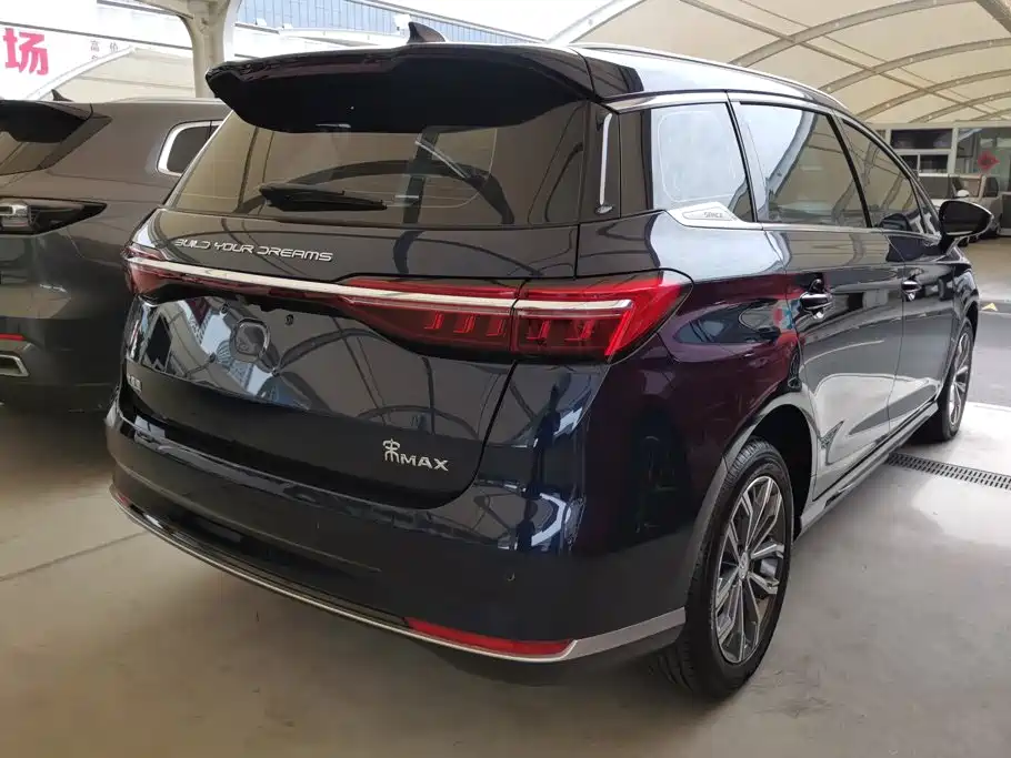 BYD MAX — миниатюра 3