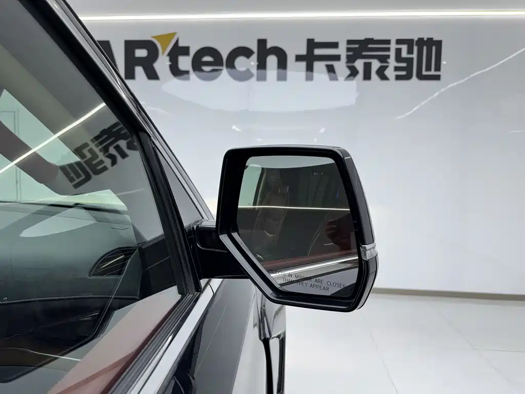 CADILLAC ESCALADE ESCALADE