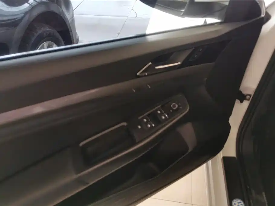 Volkswagen Bora 2020 1.5L AT Comfort