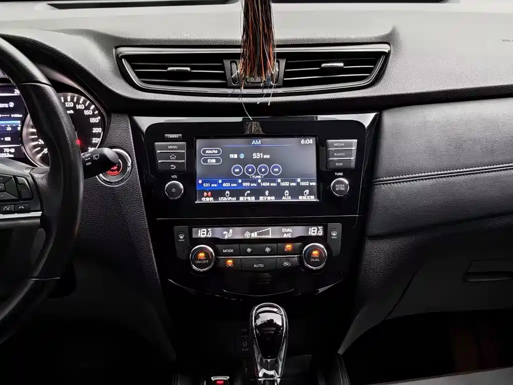Nissan X-Trail — миниатюра 19