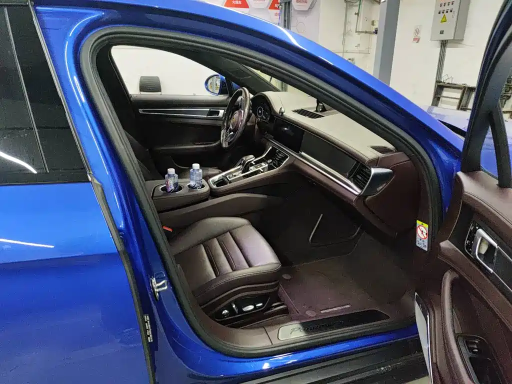 Porsche Panamera 2019 Panamera GTS 4.0T