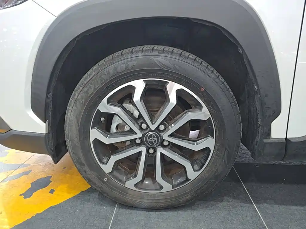 Toyota Frontlander — миниатюра 23