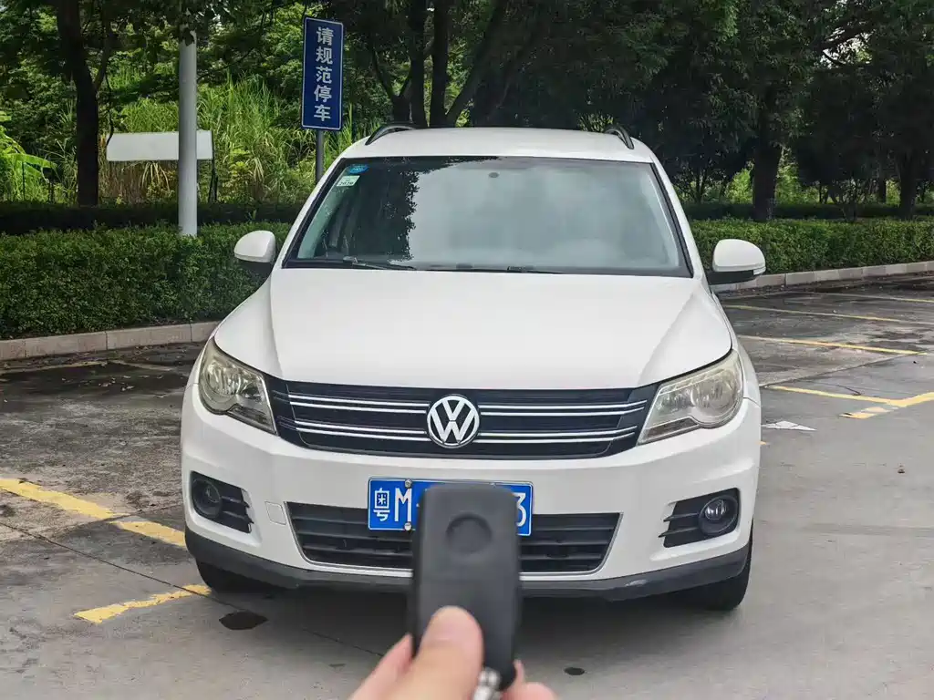 Volkswagen Tiguan — миниатюра 2